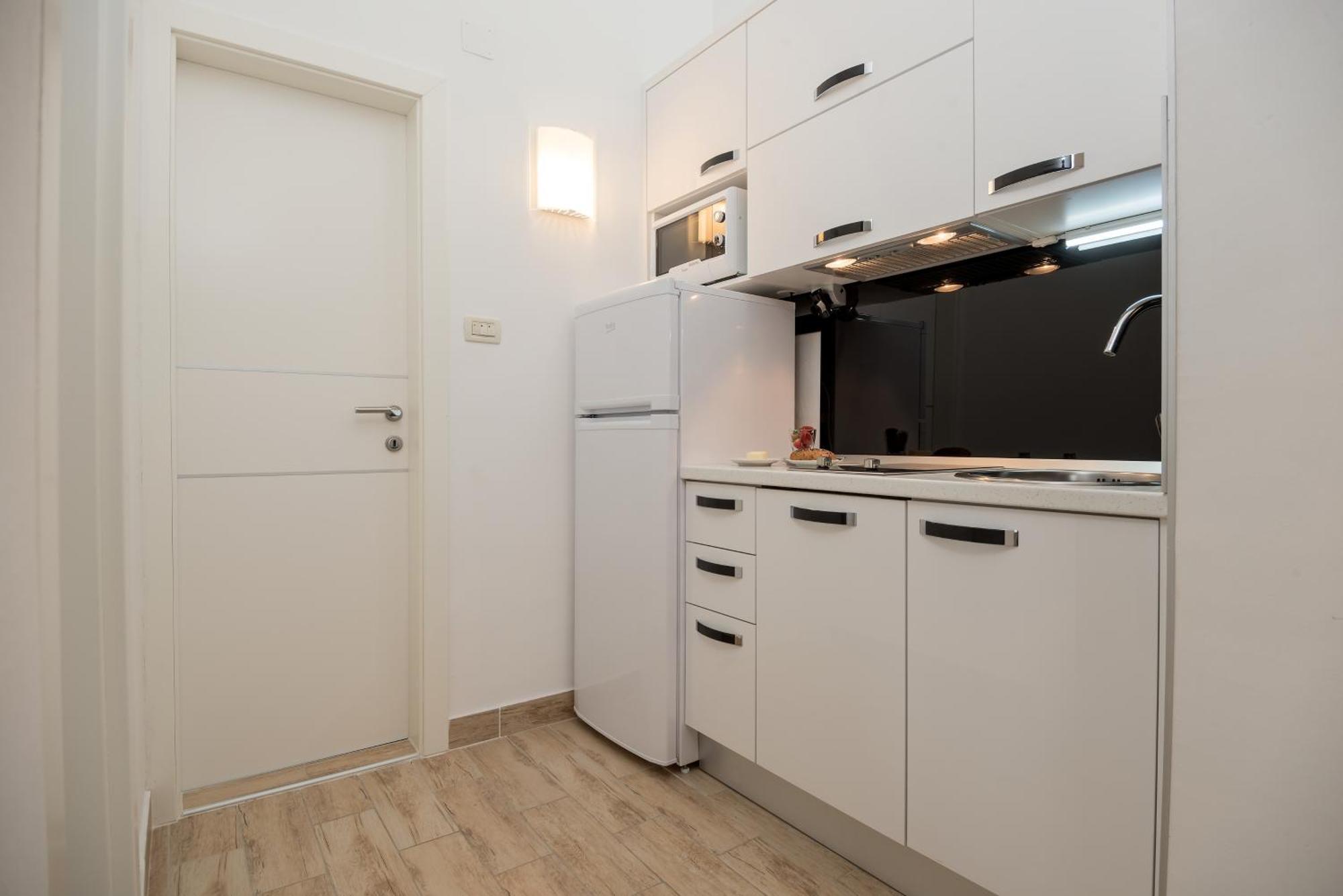 Apartments And Rooms With Parking Space Rogoznica - 10339 Quarto foto